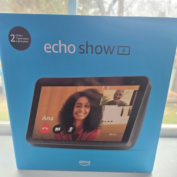 Echo Show 8 (2nd Gen) - Black - Picture 1 of 2